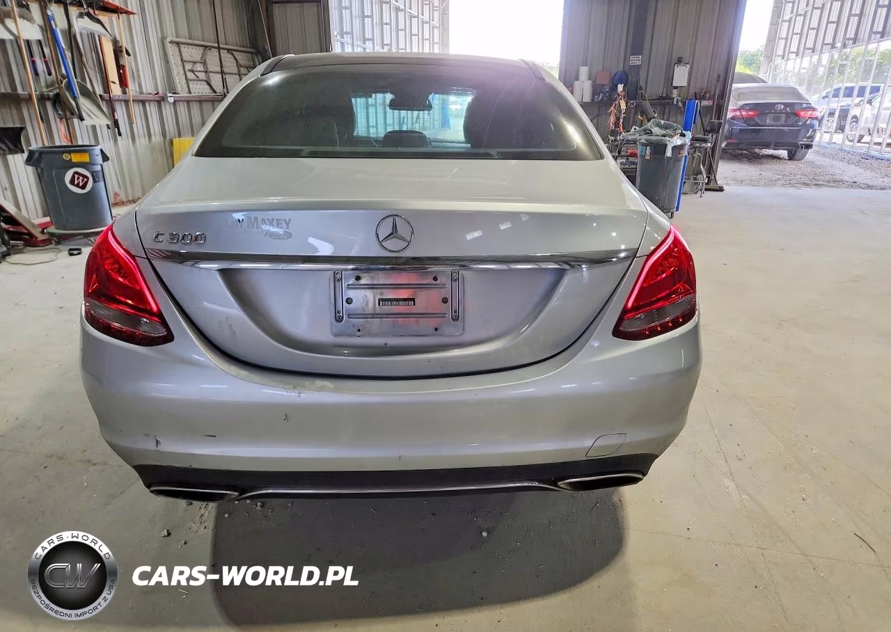 2016 Mercedes-Benz C 300 VIN:55SWF4JBXGU157416 - 6