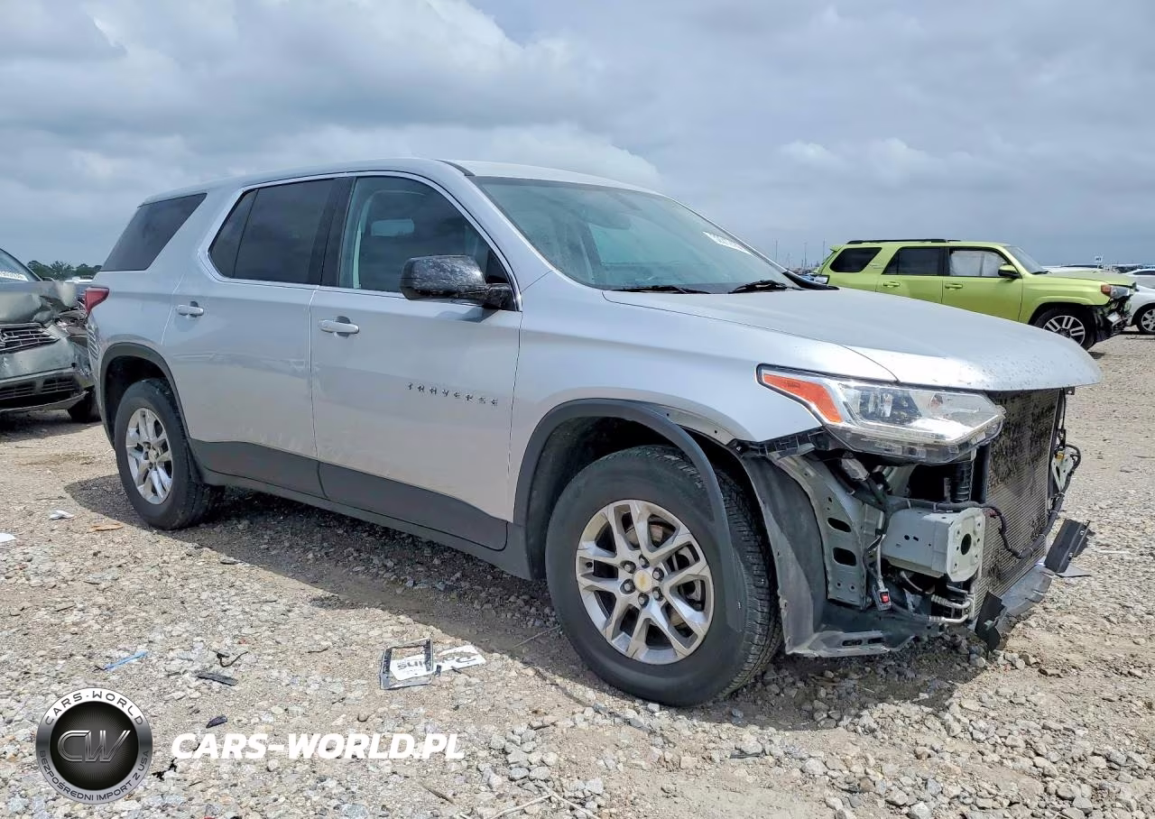 2020 Chevrolet Traverse Ls VIN:1GNERFKW0LJ132858 - 4