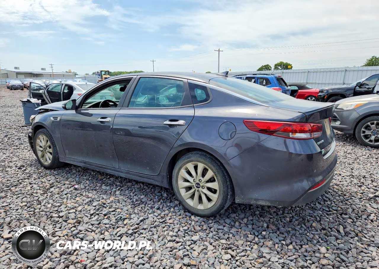 2018 Kia Optima S VIN:5XXGT4L31JG217396 - 2