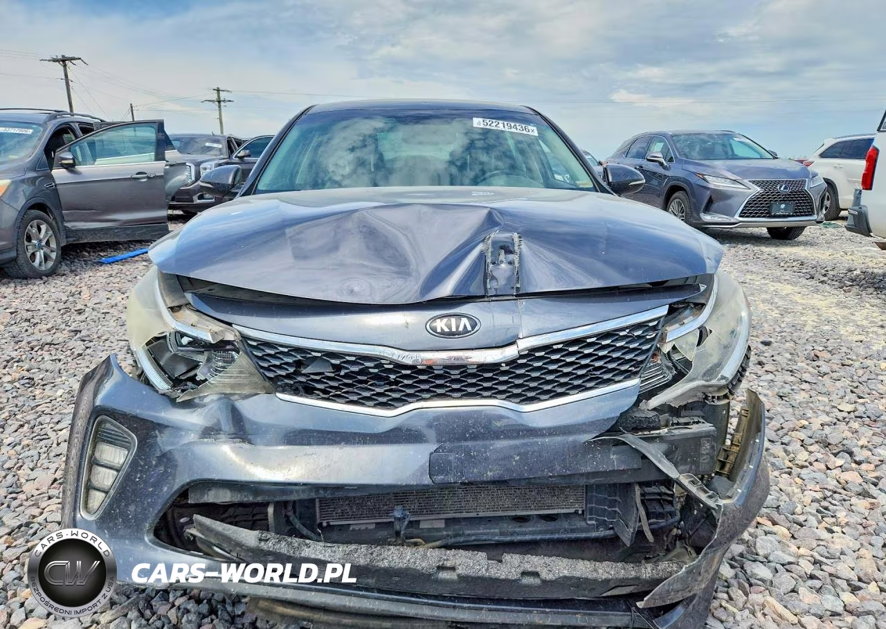 2018 Kia Optima S VIN:5XXGT4L31JG217396 - 5
