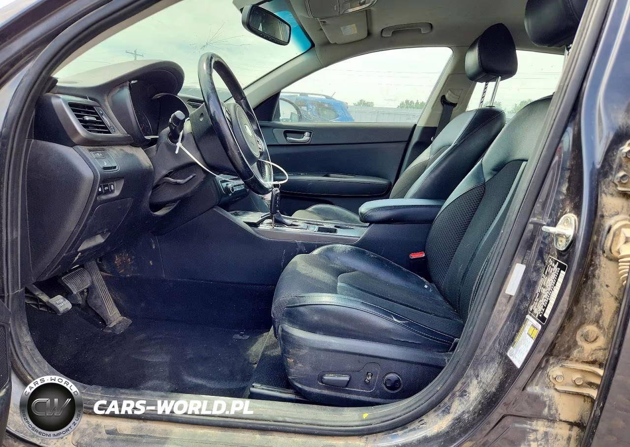 2018 Kia Optima S VIN:5XXGT4L31JG217396 - 7