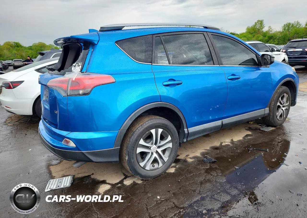 2017 Toyota Rav4 Le VIN:JTMZFREV1HJ716202 - 3