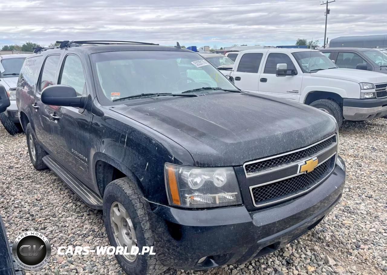 2013 Chevrolet Suburban K1500 Lt VIN:1GNSKJE7XDR369973 - 4