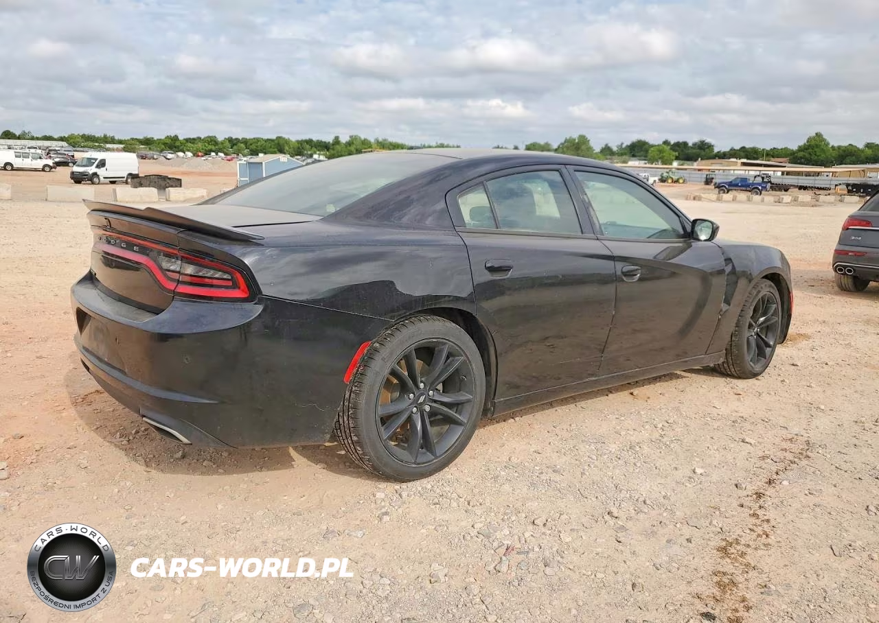 2018 Dodge Charger Sxt VIN:2C3CDXBG3JH179396 - 3
