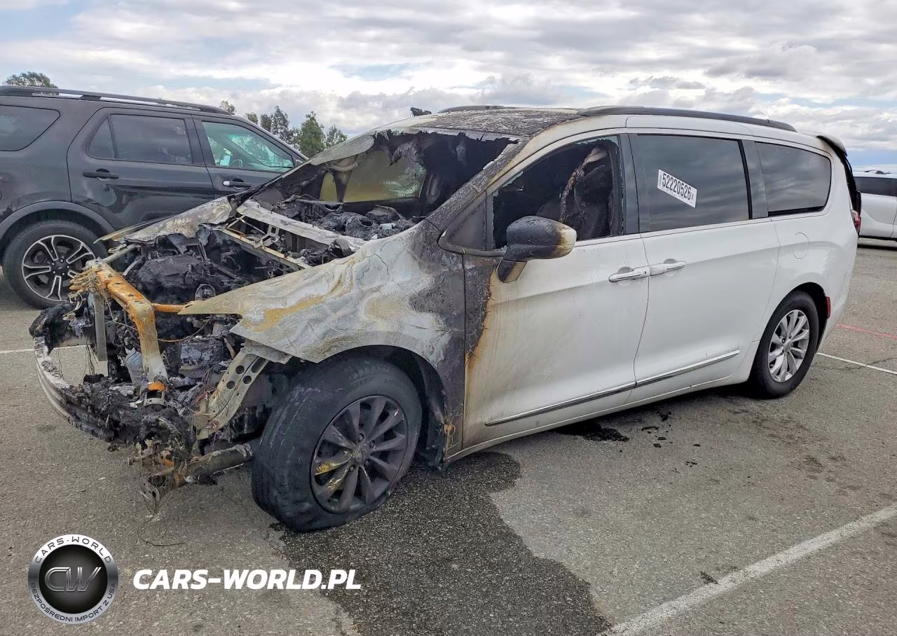 2017 Chrysler Pacifica Touring L