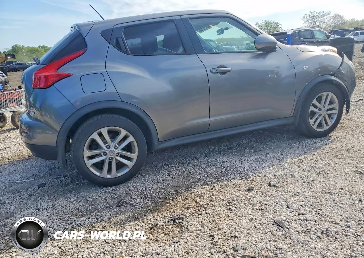 2014 Nissan Juke Sv VIN:JN8AF5MV9ET358844 - 3