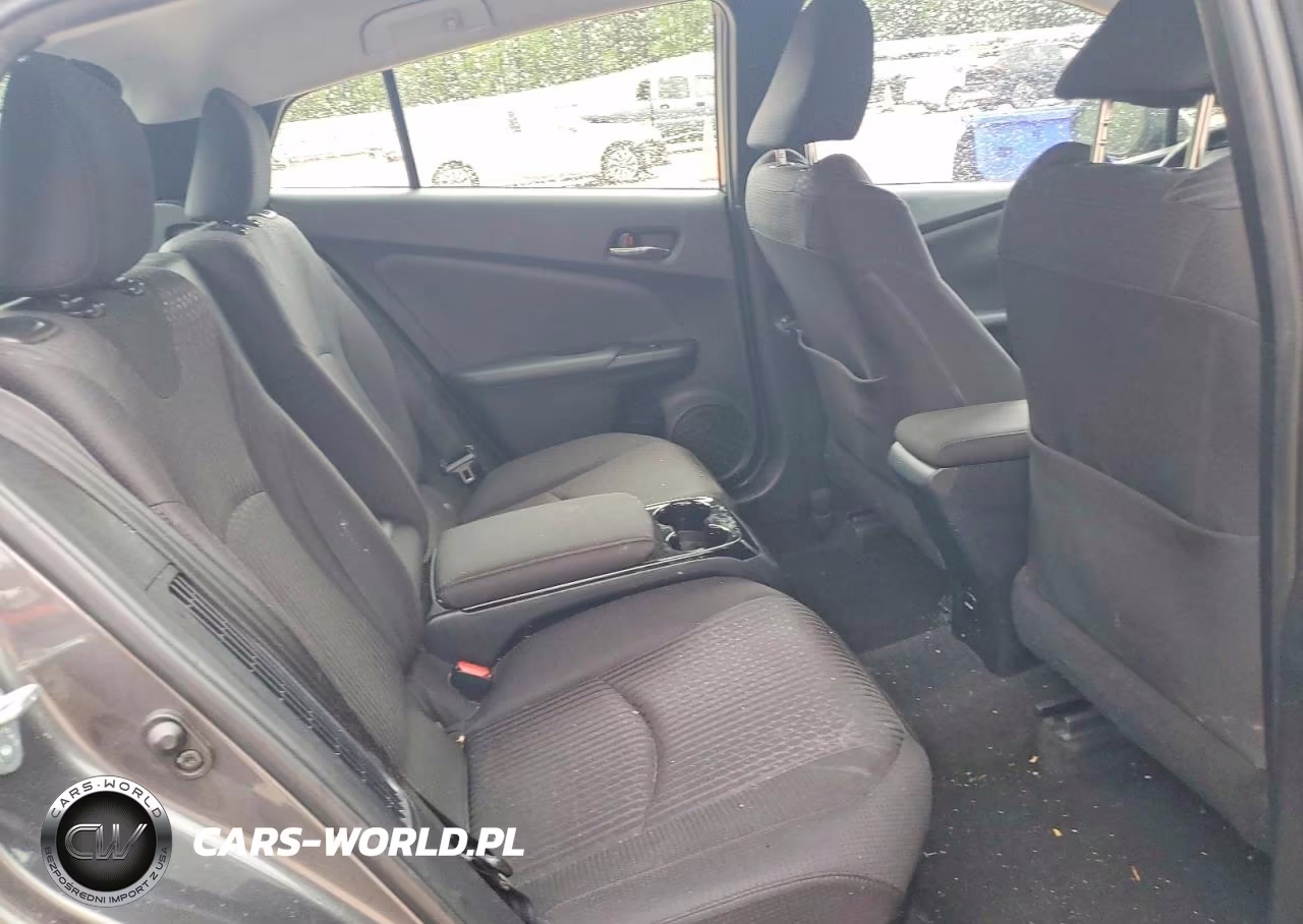 2017 Toyota Prius Prime Plus VIN:JTDKARFP9H3020420 - 10