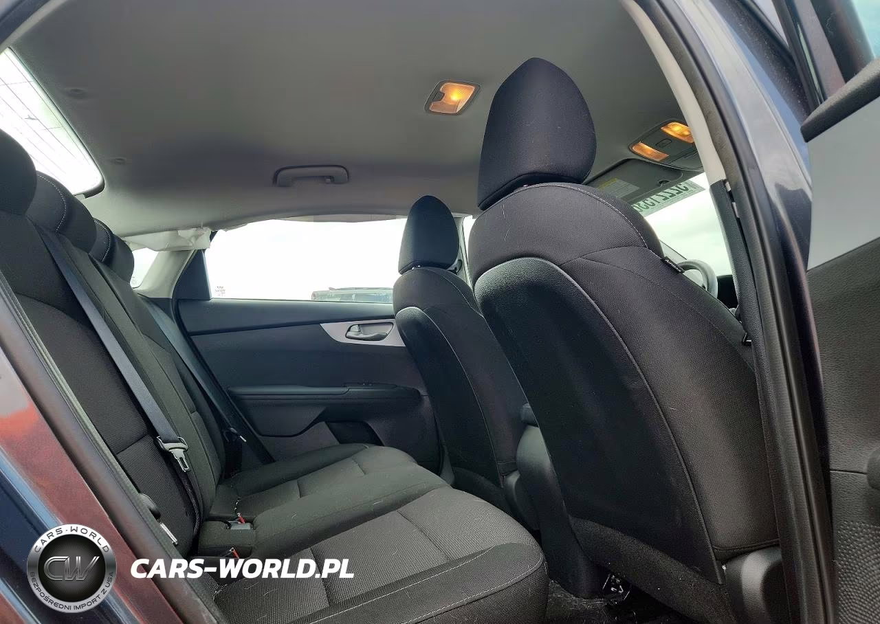 2023 Kia Forte Lxs VIN:3KPF24AD0PE542164 - 10