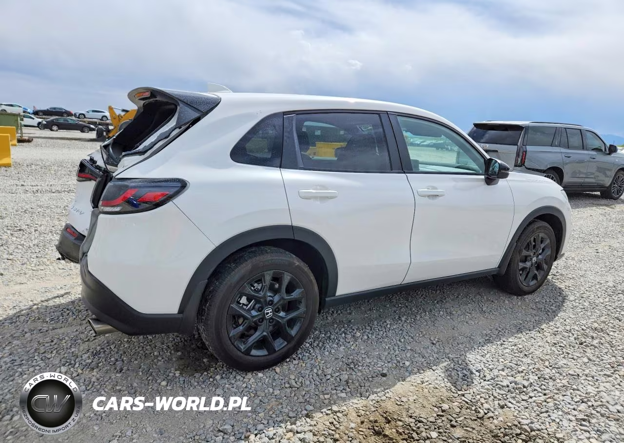 2025 Honda Hr-V Sport VIN:3CZRZ2H50SM738237 - 3