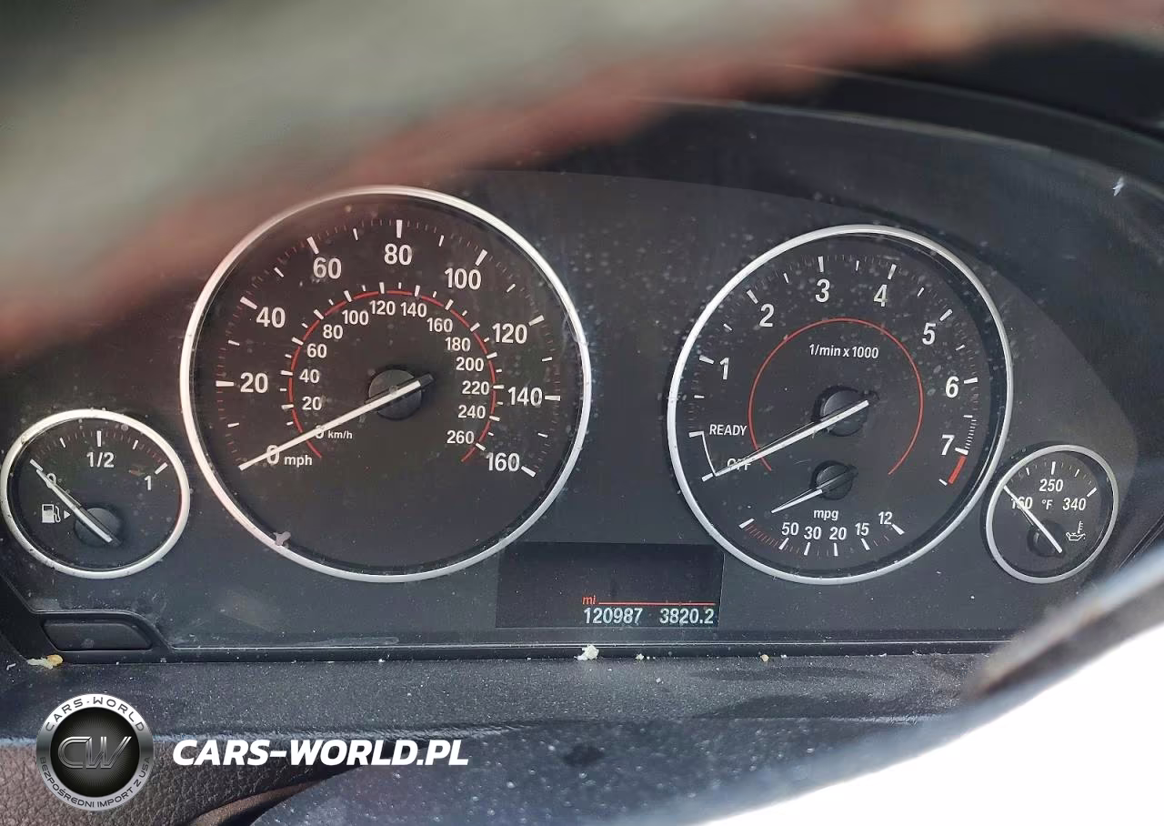 2013 BMW 328 VIN:WBA8E9G58GNT43868 - 9