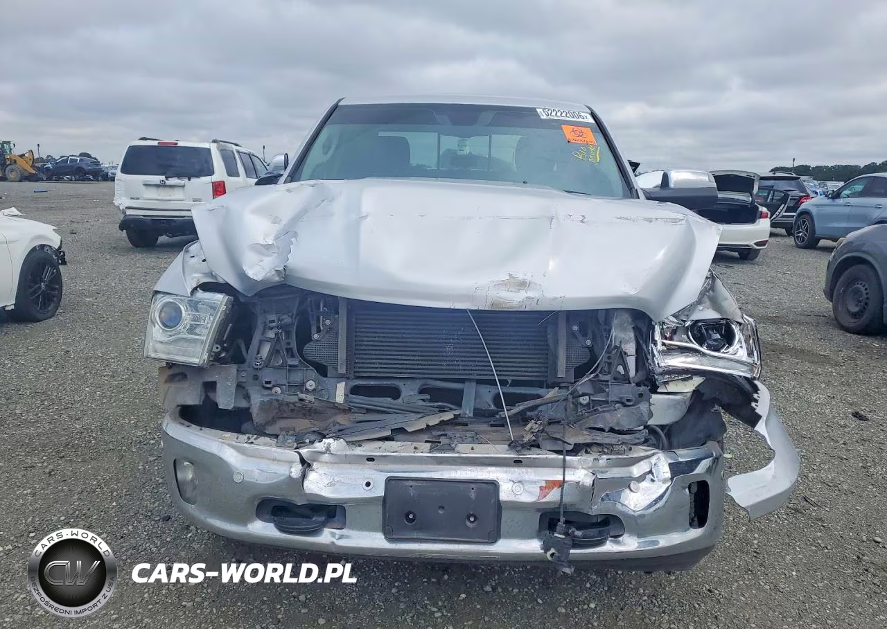 2018 Ram 1500 Laramie VIN:1C6RR7NM7JS274696 - 5