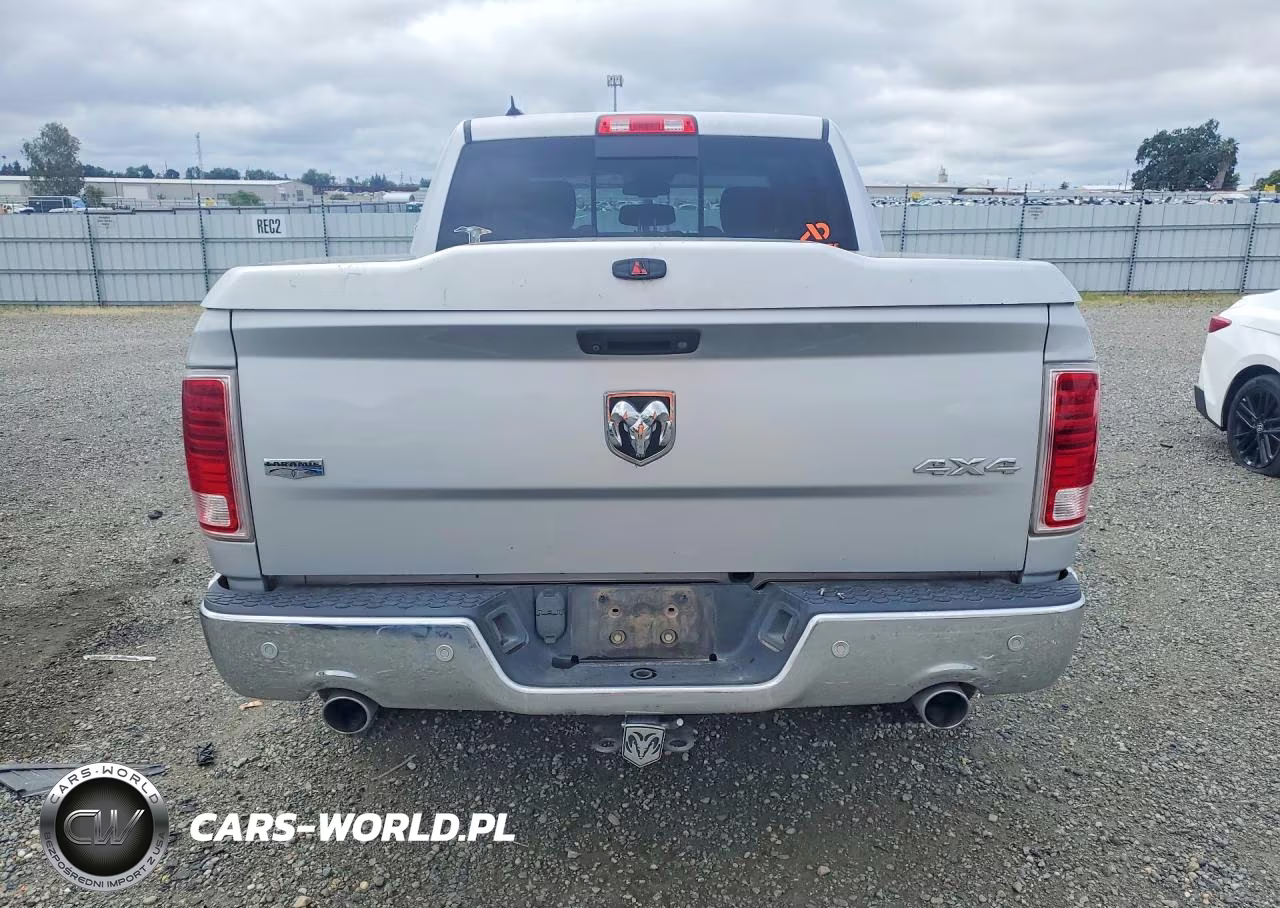 2018 Ram 1500 Laramie VIN:1C6RR7NM7JS274696 - 6