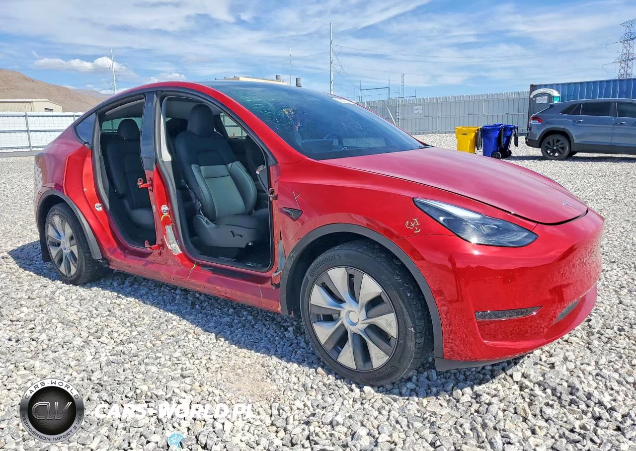 2023 Tesla Model Y VIN:7SAYGDEE7PA102241 - 4