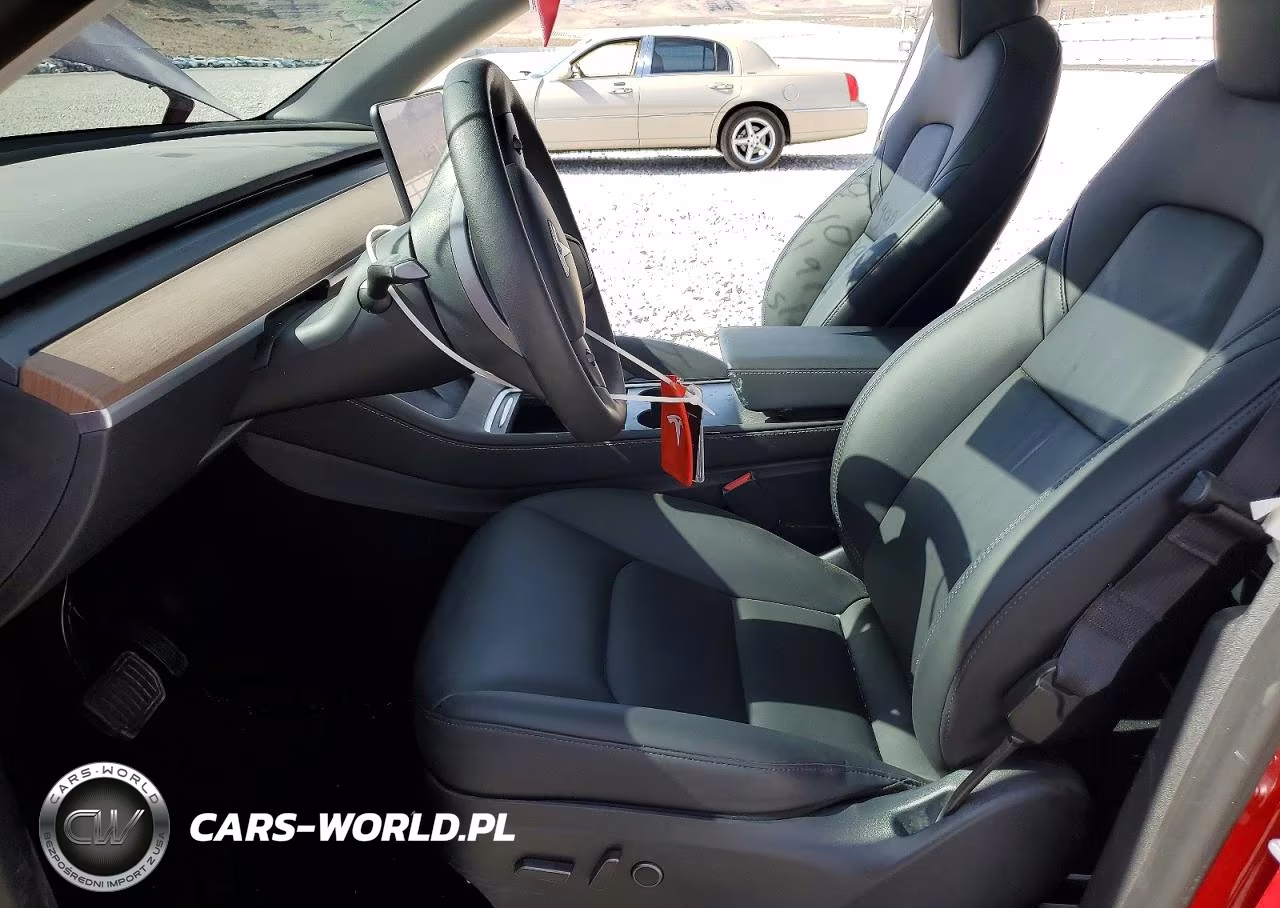 2023 Tesla Model Y VIN:7SAYGDEE7PA102241 - 7