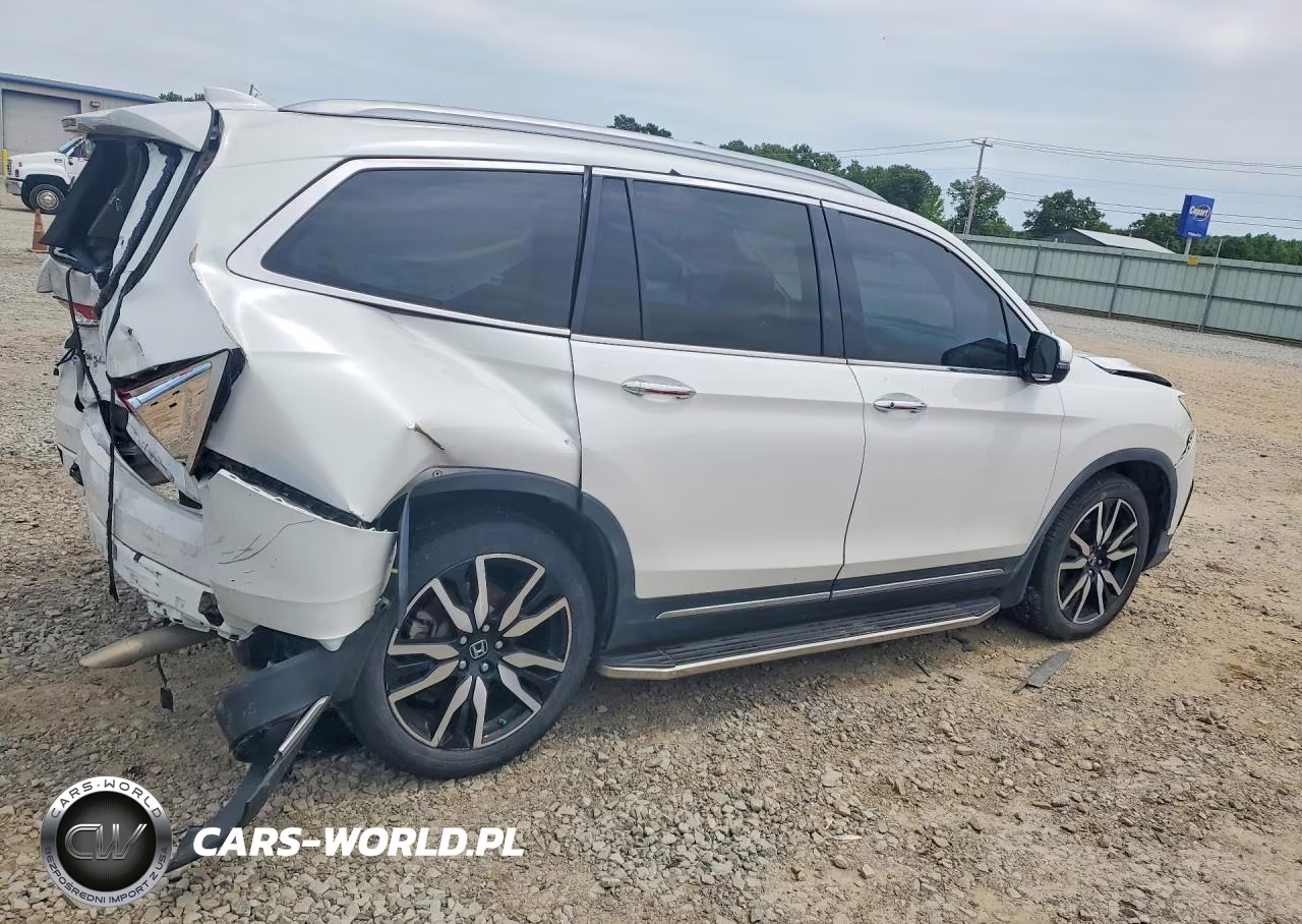 2020 Honda Pilot Touring VIN:5FNYF5H90LB026007 - 3