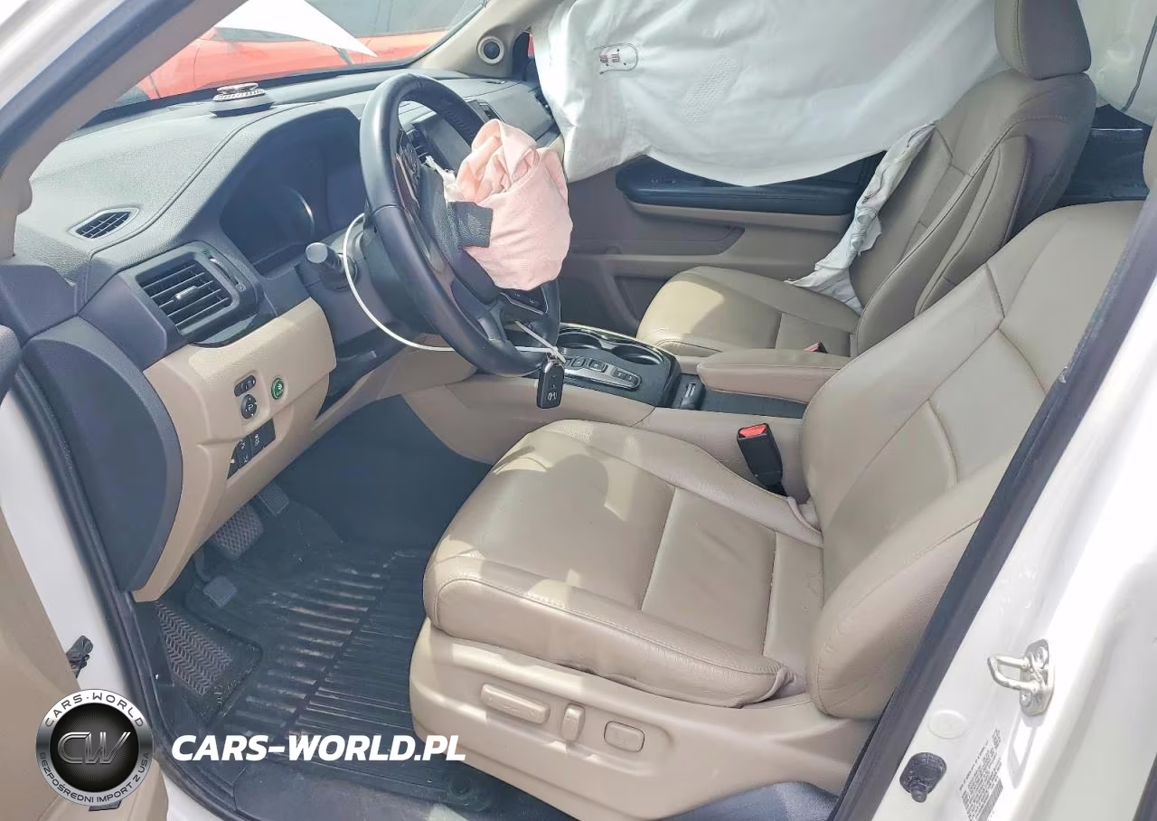 2020 Honda Pilot Touring VIN:5FNYF5H90LB026007 - 7