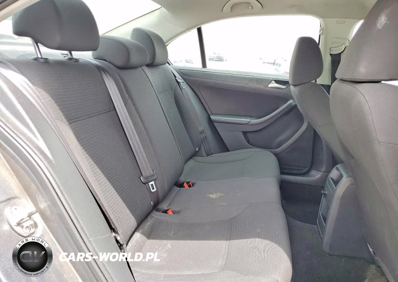 2015 Volkswagen Jetta Base VIN:3VW2K7AJ5FM280052 - 10
