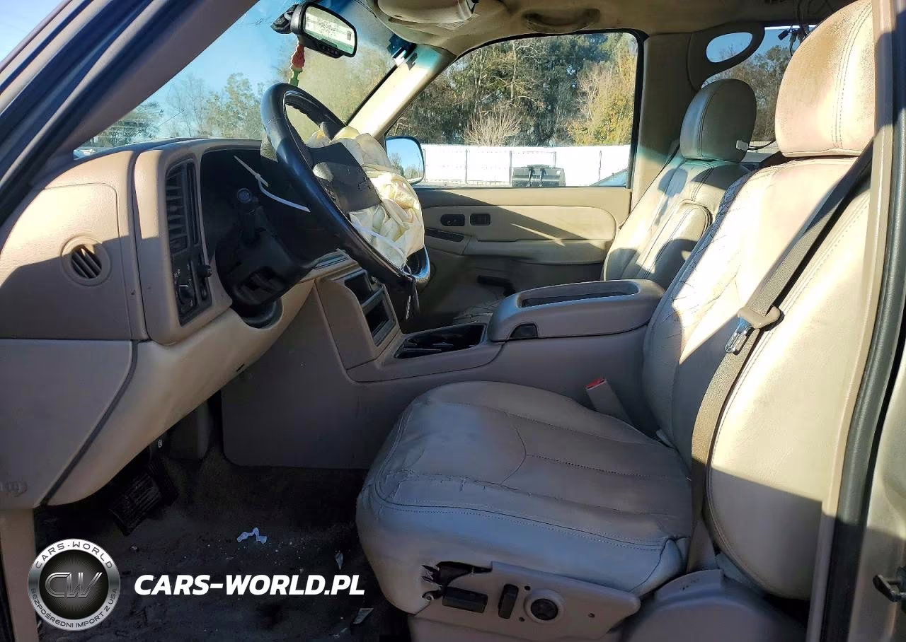 2003 Chevrolet Suburban VIN:3GNEC16T23G303132 - 7