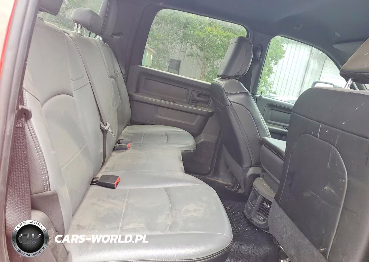 2024 Ram 2500 Tradesman VIN:3C6UR5CJ1RG250789 - 10