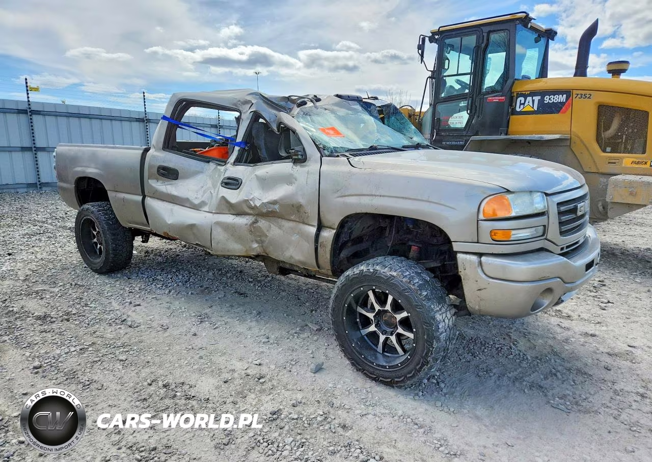 2003 GMC Sierra K2500 Heavy Duty VIN:1GTHK23153F127180 - 4