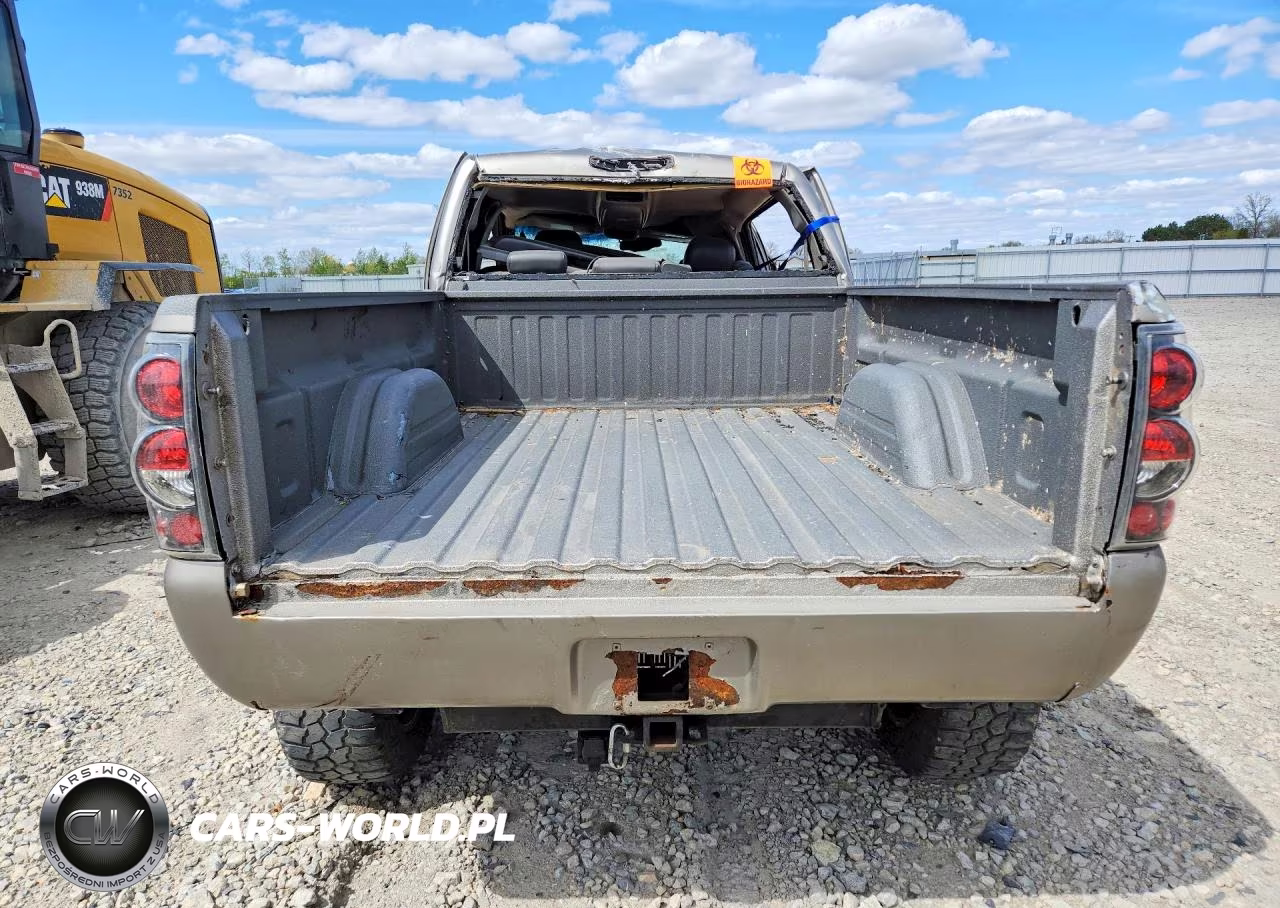 2003 GMC Sierra K2500 Heavy Duty VIN:1GTHK23153F127180 - 6