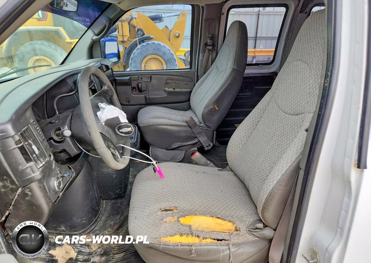 2008 Chevrolet Express G1500 VIN:1GCFG15X281106747 - 7