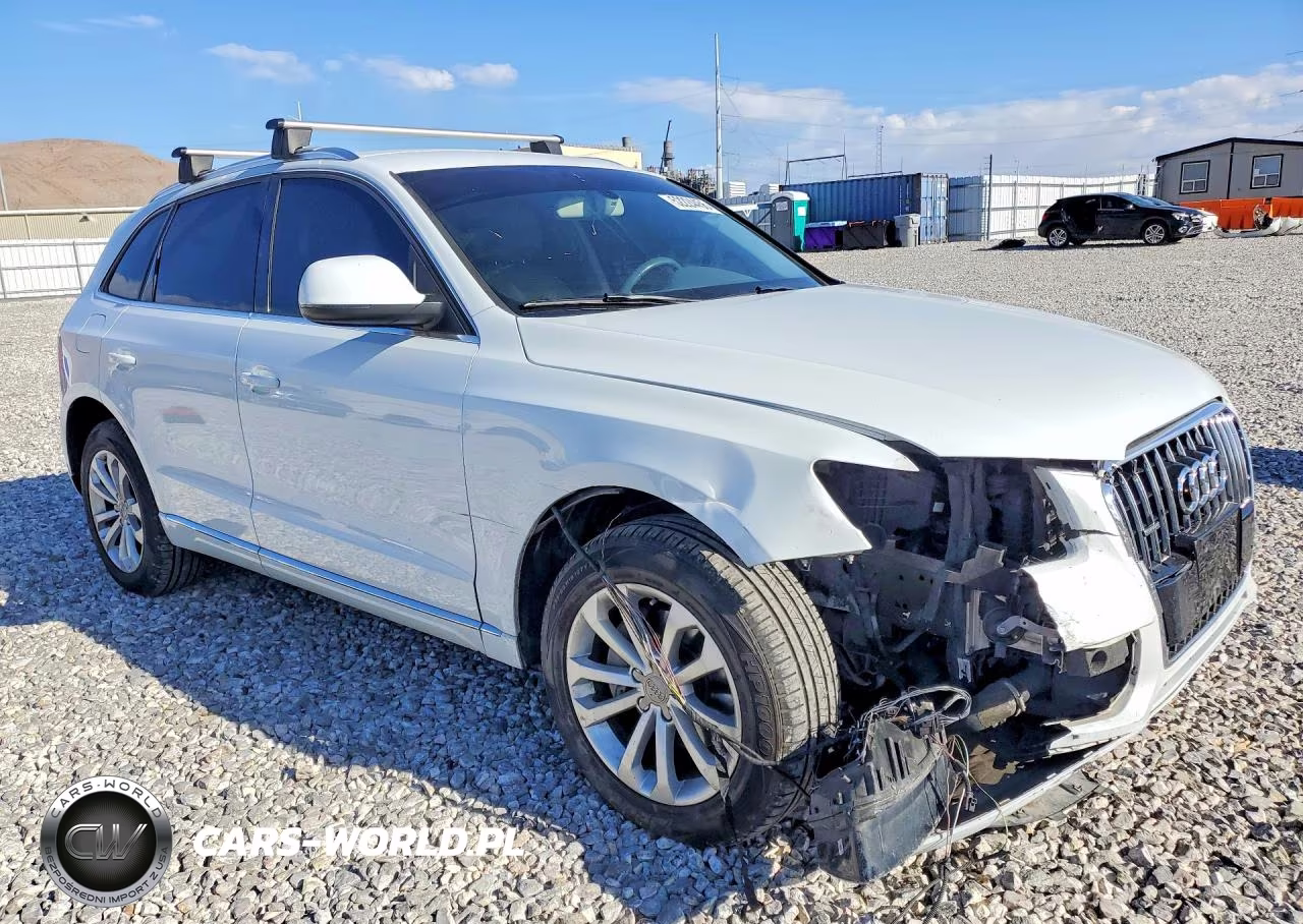 2014 Audi Q5 Premium VIN:WA1CFBFP3EA102156 - 4