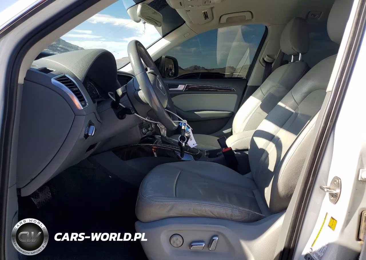2014 Audi Q5 Premium VIN:WA1CFBFP3EA102156 - 7