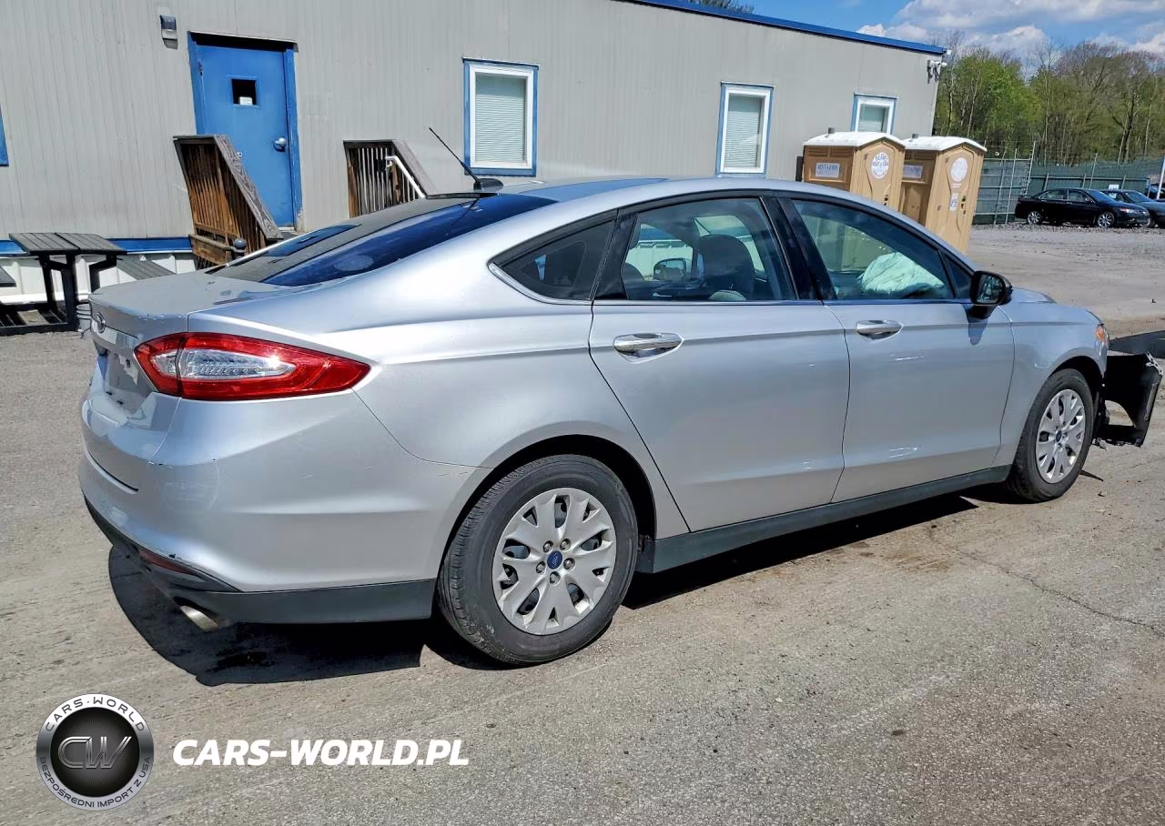 2014 Ford Fusion S VIN:3FA6P0G73ER385298 - 3