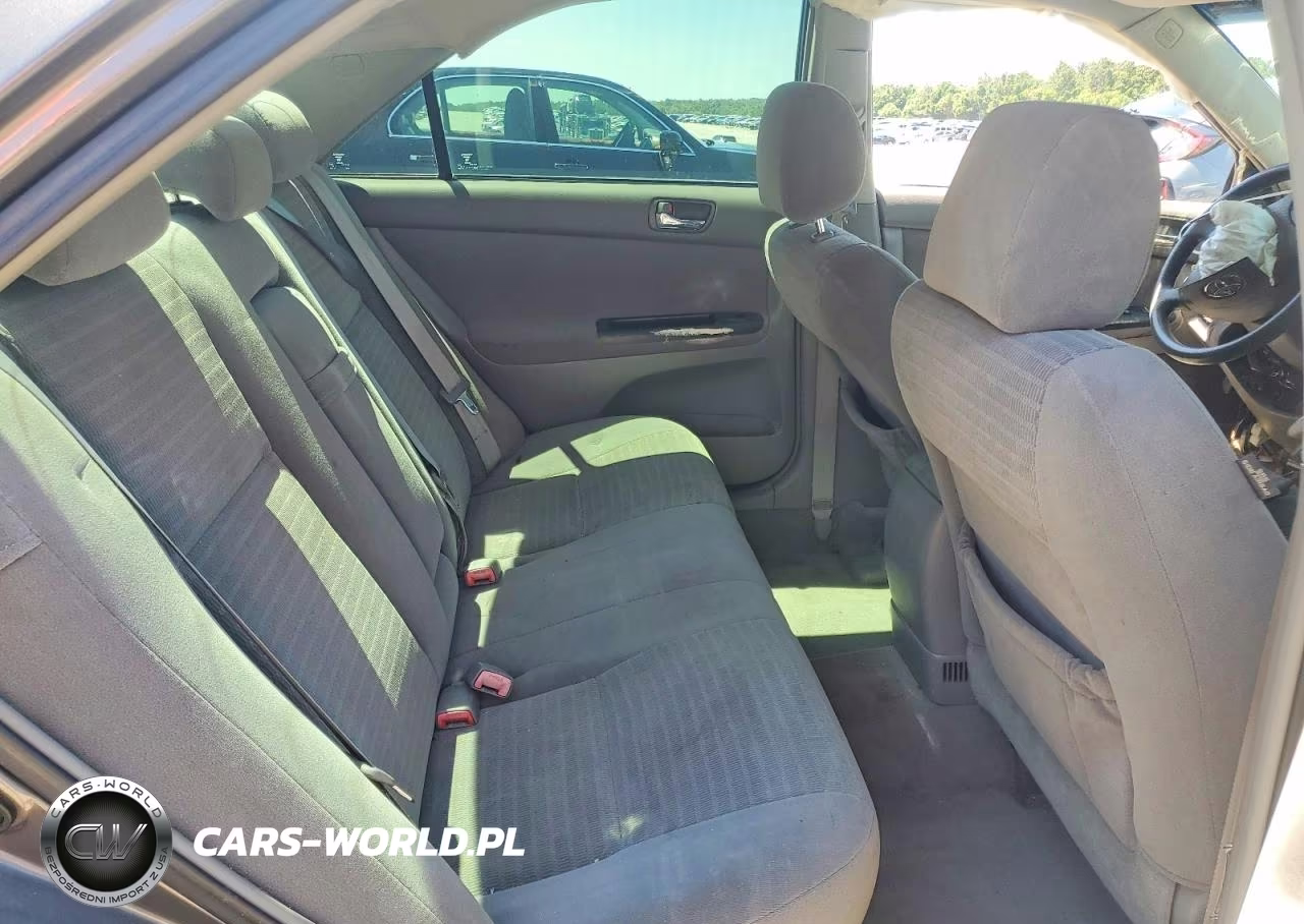 2005 Toyota Camry Le VIN:4T1BE30K75U519118 - 10
