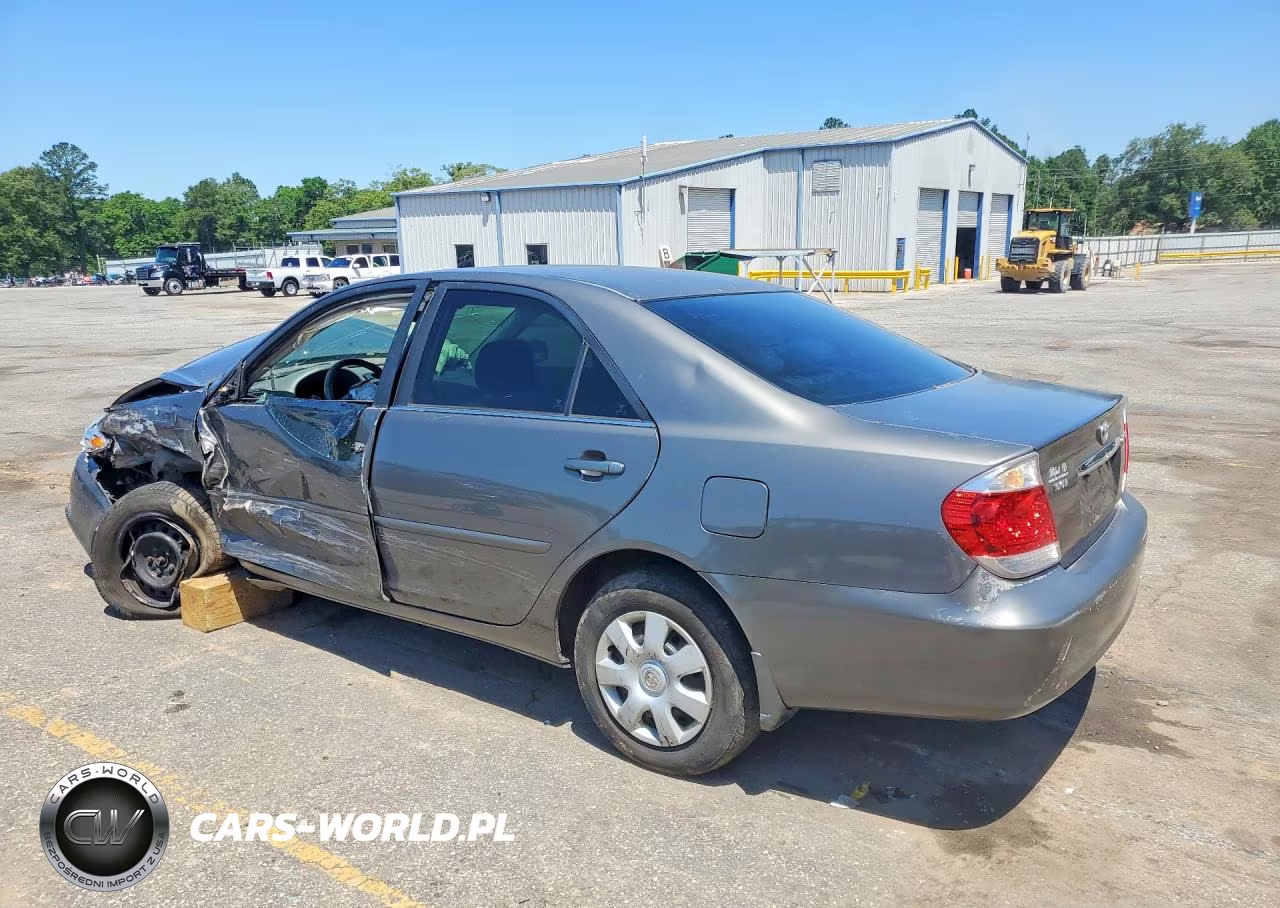 2005 Toyota Camry Le VIN:4T1BE30K75U519118 - 2