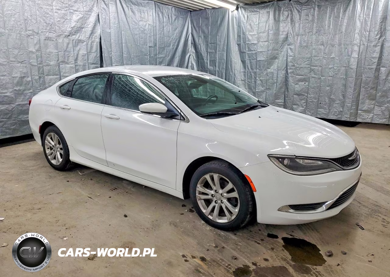 2015 Chrysler 200 Limited VIN:1C3CCCAB9FN657952 - 4