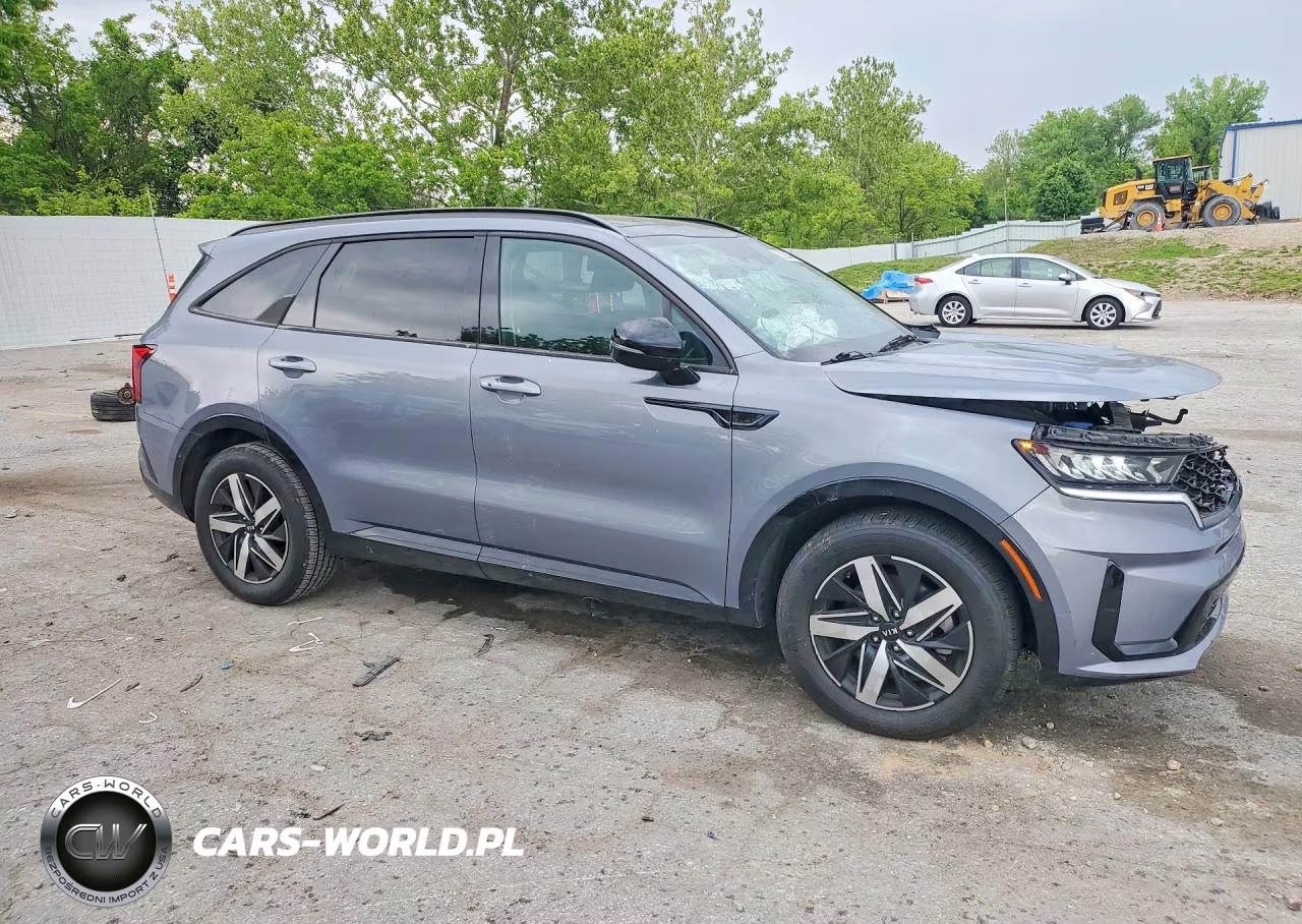 2021 Kia Sorento S VIN:5XYRL4LC5MG023706 - 4