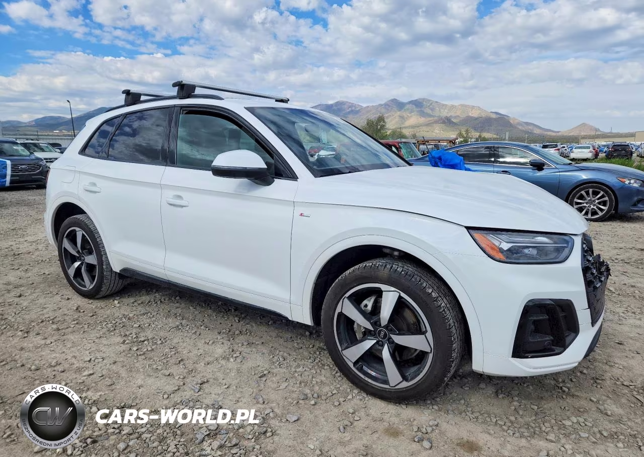 2022 Audi Q5 Premium Plus 45 VIN:WA1EAAFYXN2057379 - 4