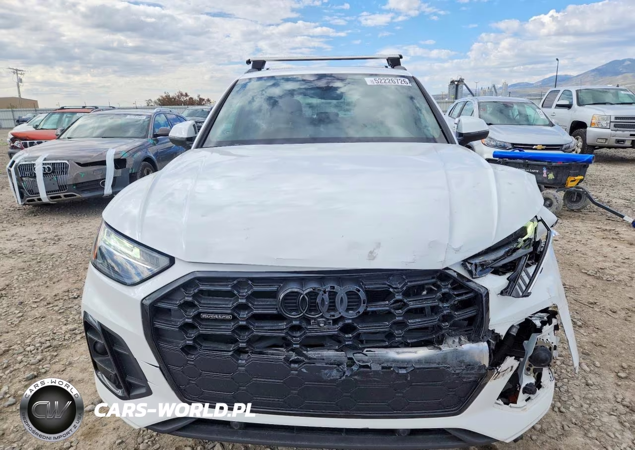 2022 Audi Q5 Premium Plus 45 VIN:WA1EAAFYXN2057379 - 5