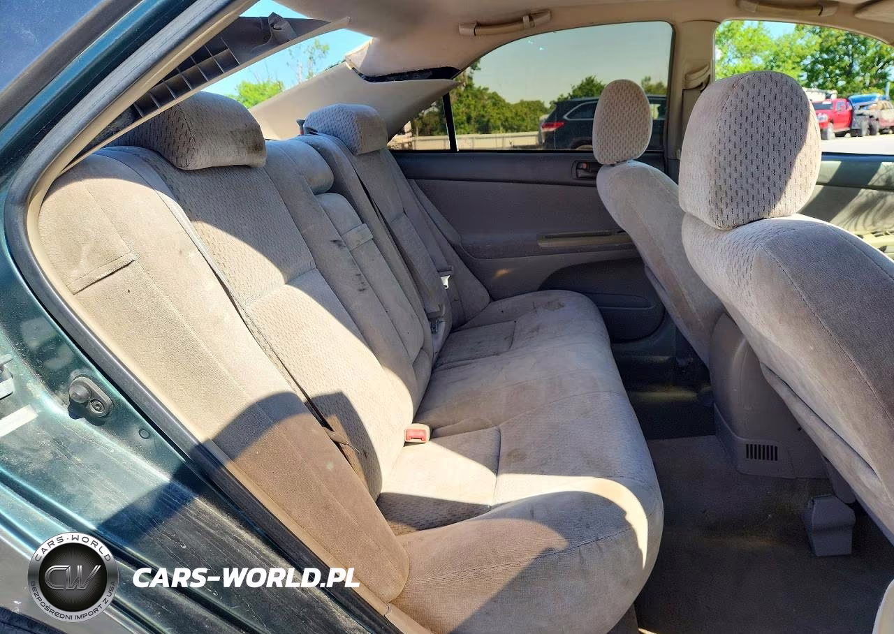 2003 Toyota Camry Le VIN:4T1BE32K63U723189 - 10