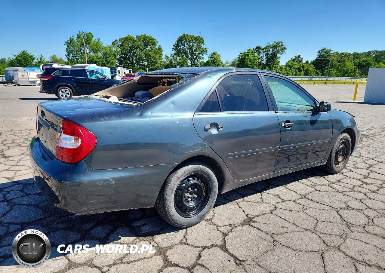2003 Toyota Camry Le VIN:4T1BE32K63U723189 - 3
