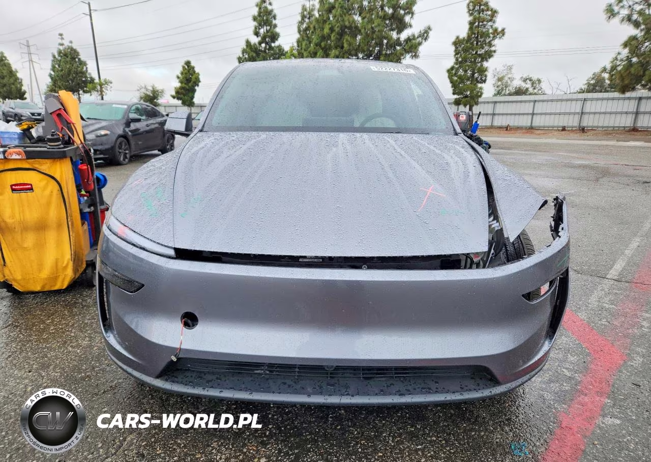 2026 Tesla Model Y VIN:7SAYGDEE5TF358620 - 5