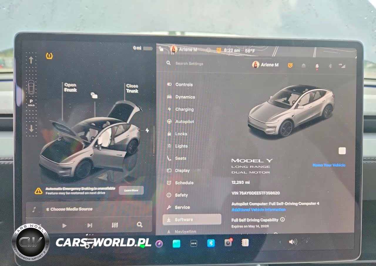 2026 Tesla Model Y VIN:7SAYGDEE5TF358620 - 9