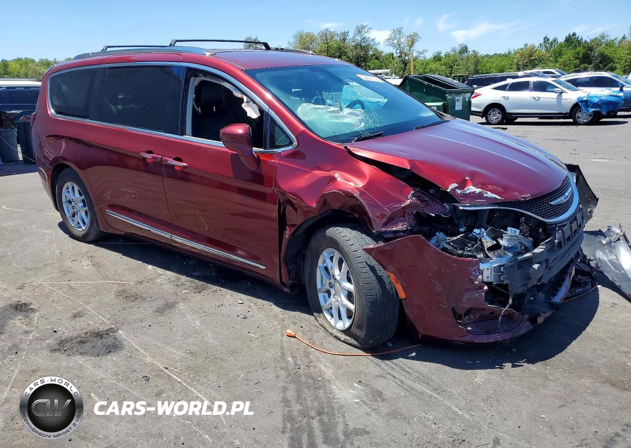 2020 Chrysler Pacifica Touring L VIN:2C4RC1BG5LR124886 - 4