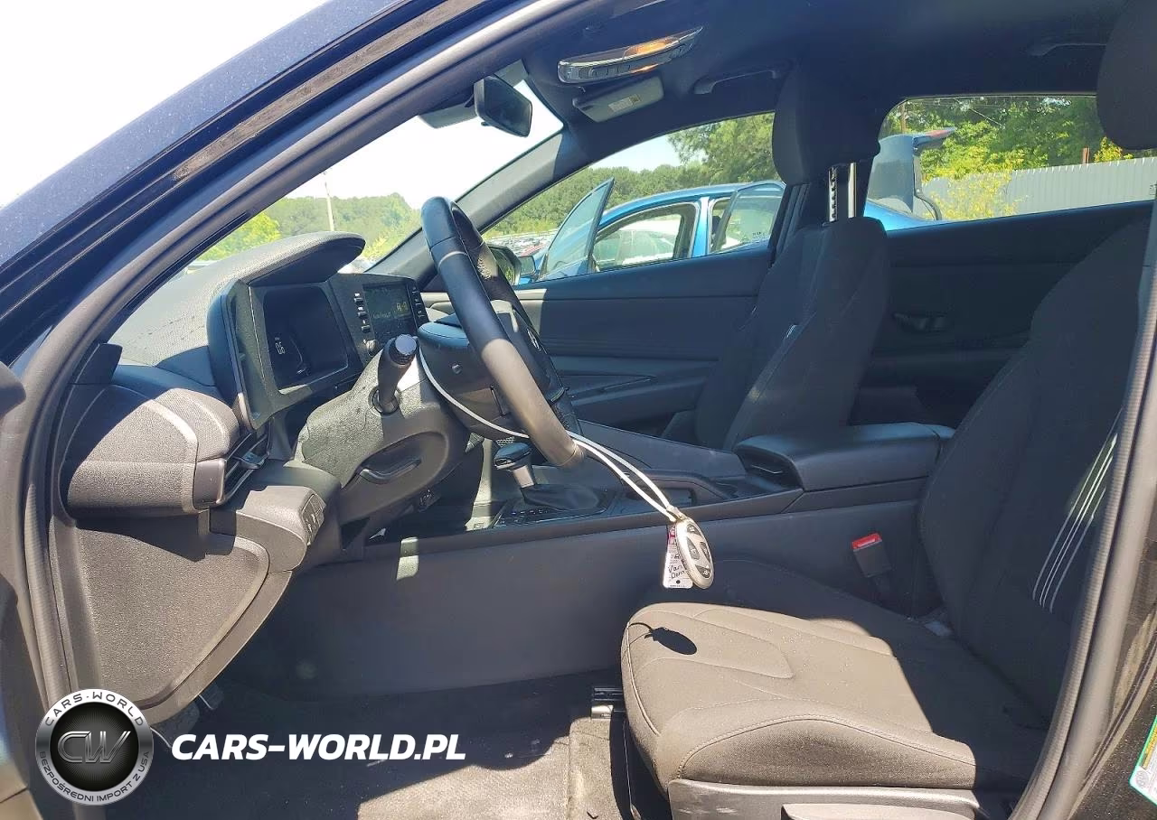 2025 Hyundai Elantra Sel Sport VIN:KMHLM4DG9SU984773 - 7
