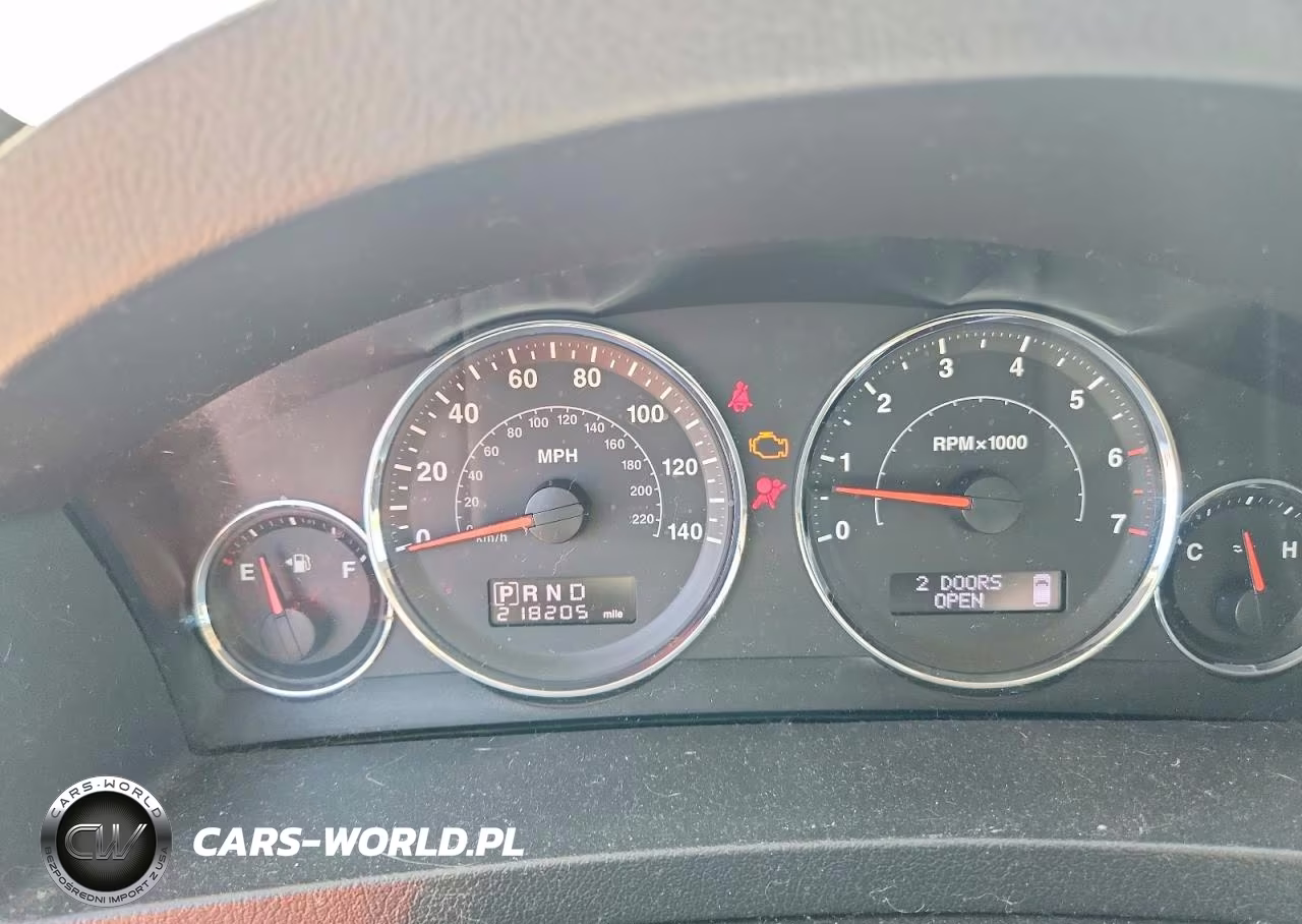 2008 Jeep Grand Cherokee Laredo VIN:1J8GS48K58C166104 - 9