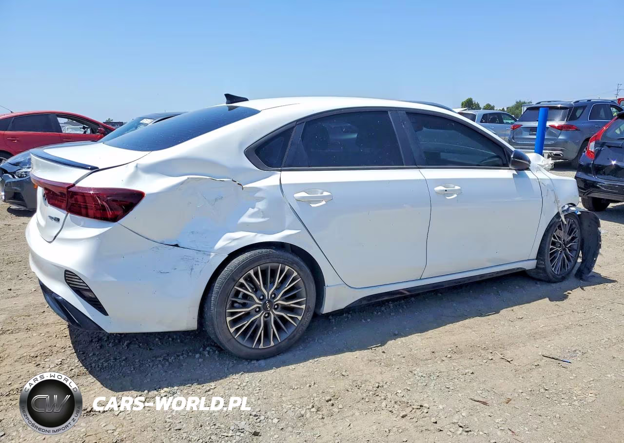 2023 Kia Forte Gt-Line VIN:3KPF54AD1PE660991 - 3