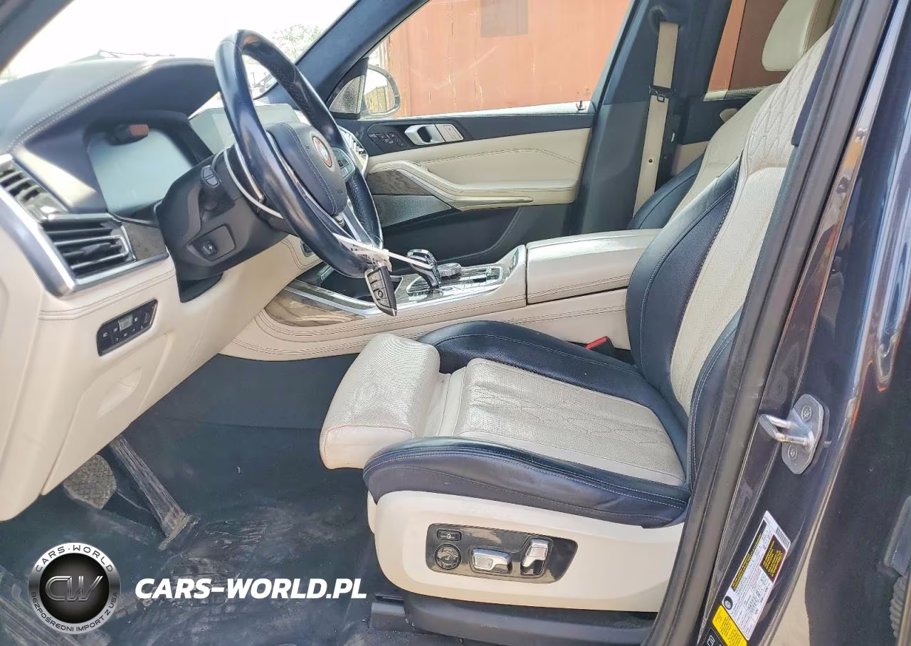 2019 BMW X7 xDrive50I VIN:5UXCX4C50KLB39510 - 7