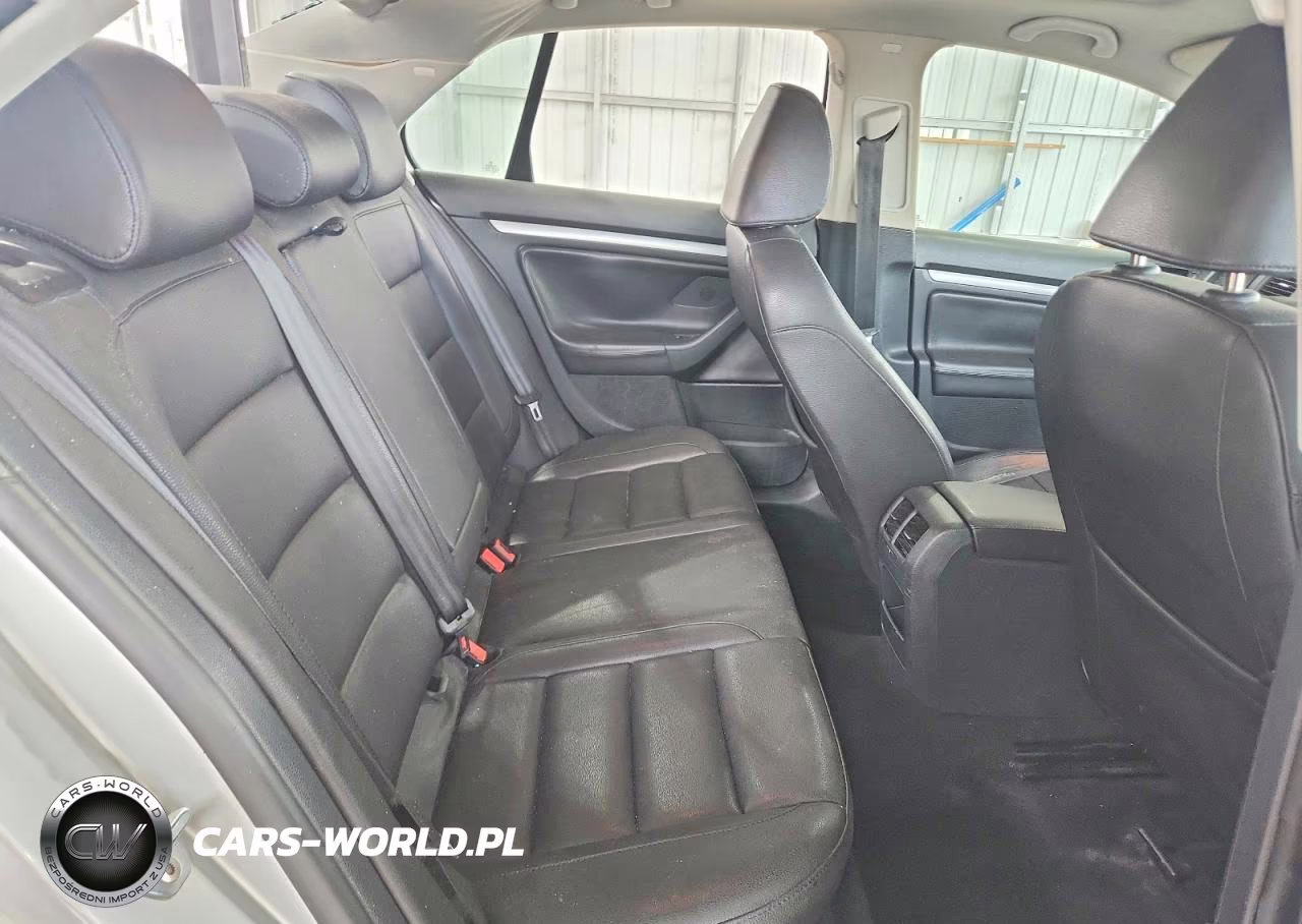 2010 Volkswagen Jetta Se VIN:3VWRX7AJ9AM164541 - 10