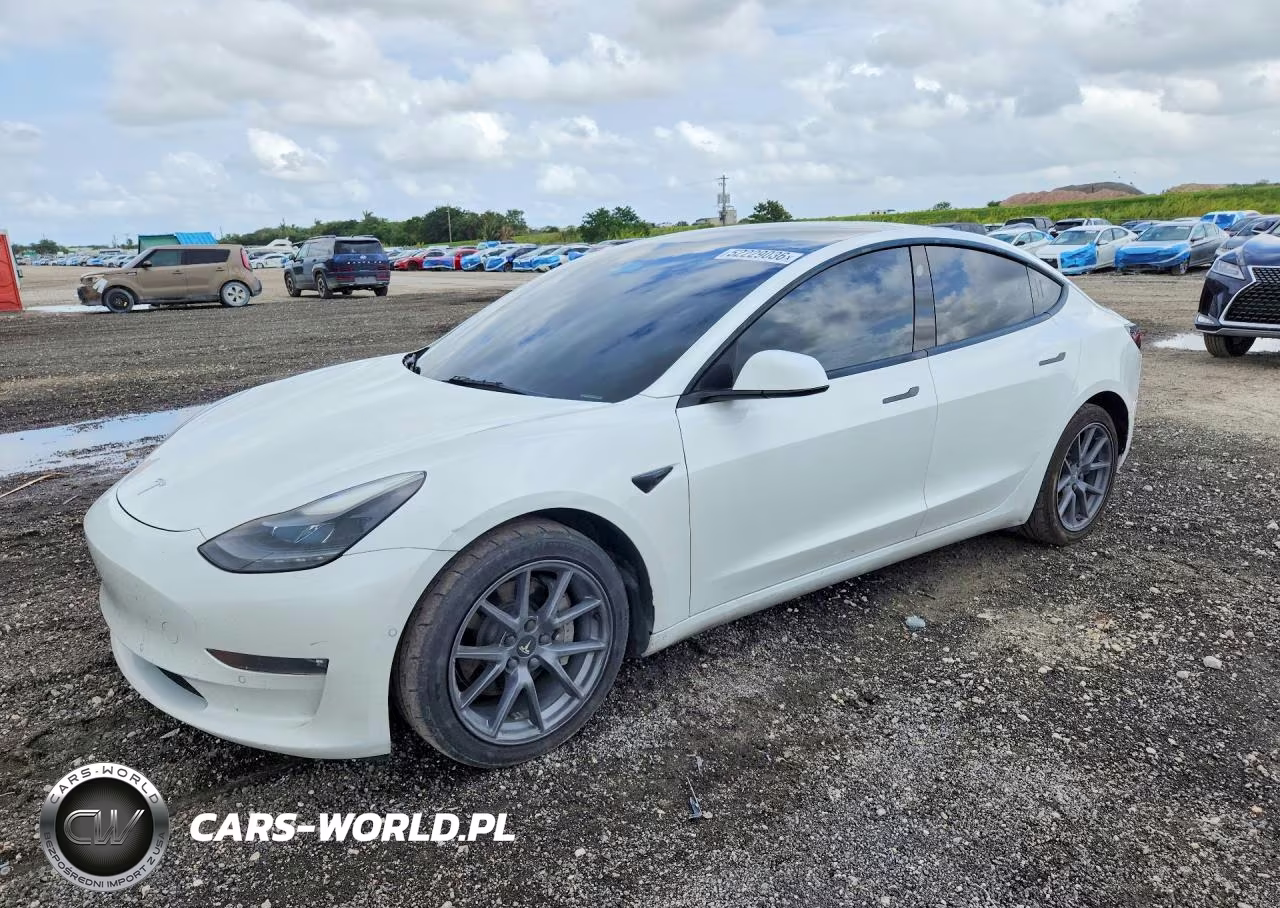 2022 Tesla Model 3 – zdjęcie 1 z 12