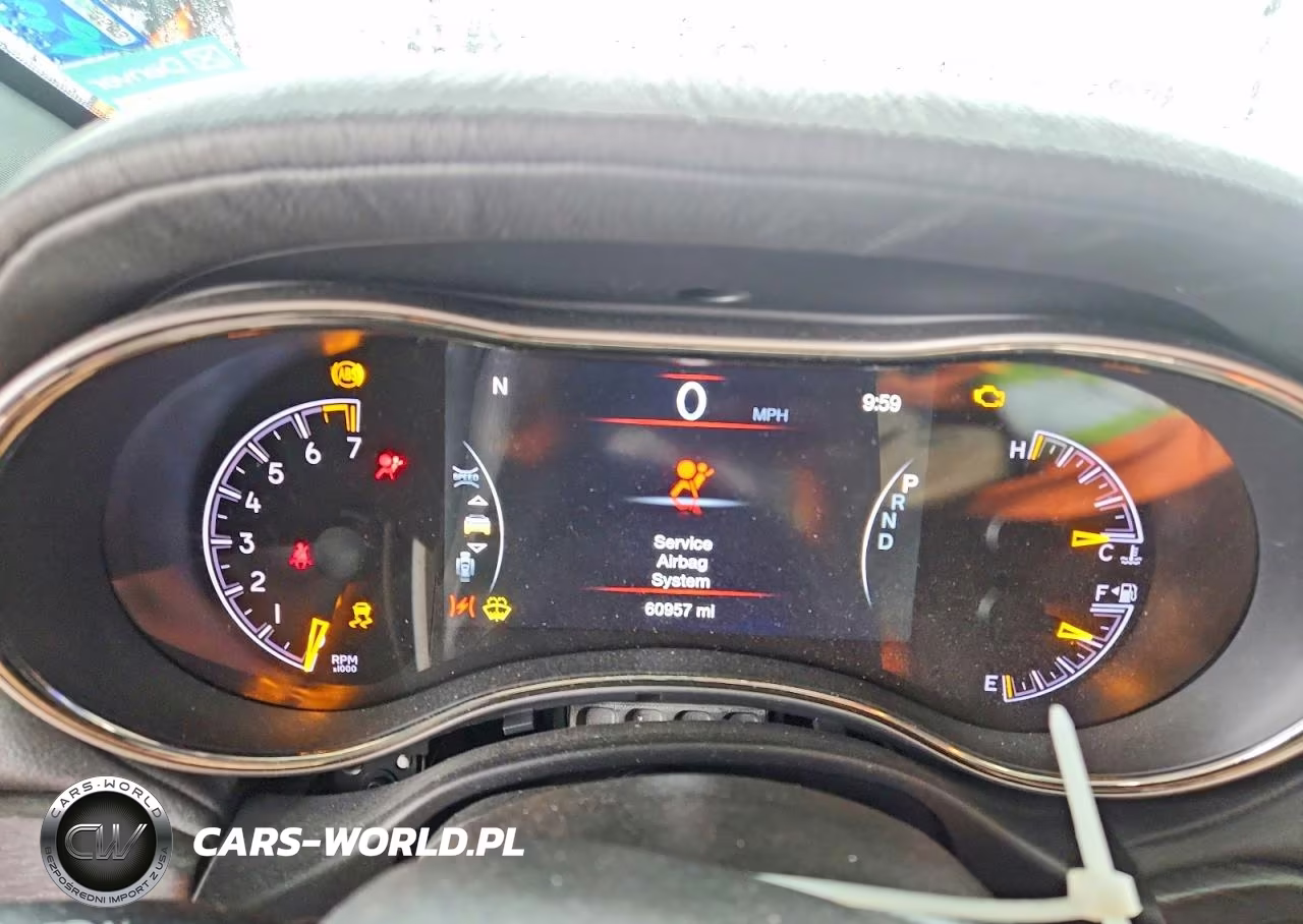 2018 Jeep Grand Cherokee Overland VIN:1C4RJFCG0JC333184 - 9
