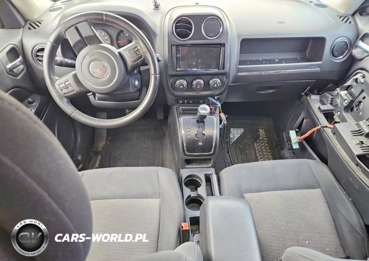 2011 Jeep Patriot Sport VIN:1J4NT1GBXBD249700 - 8