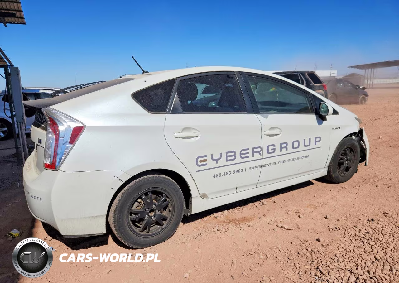 2012 Toyota Prius Two VIN:JTDKN3DU8C1562560 - 3