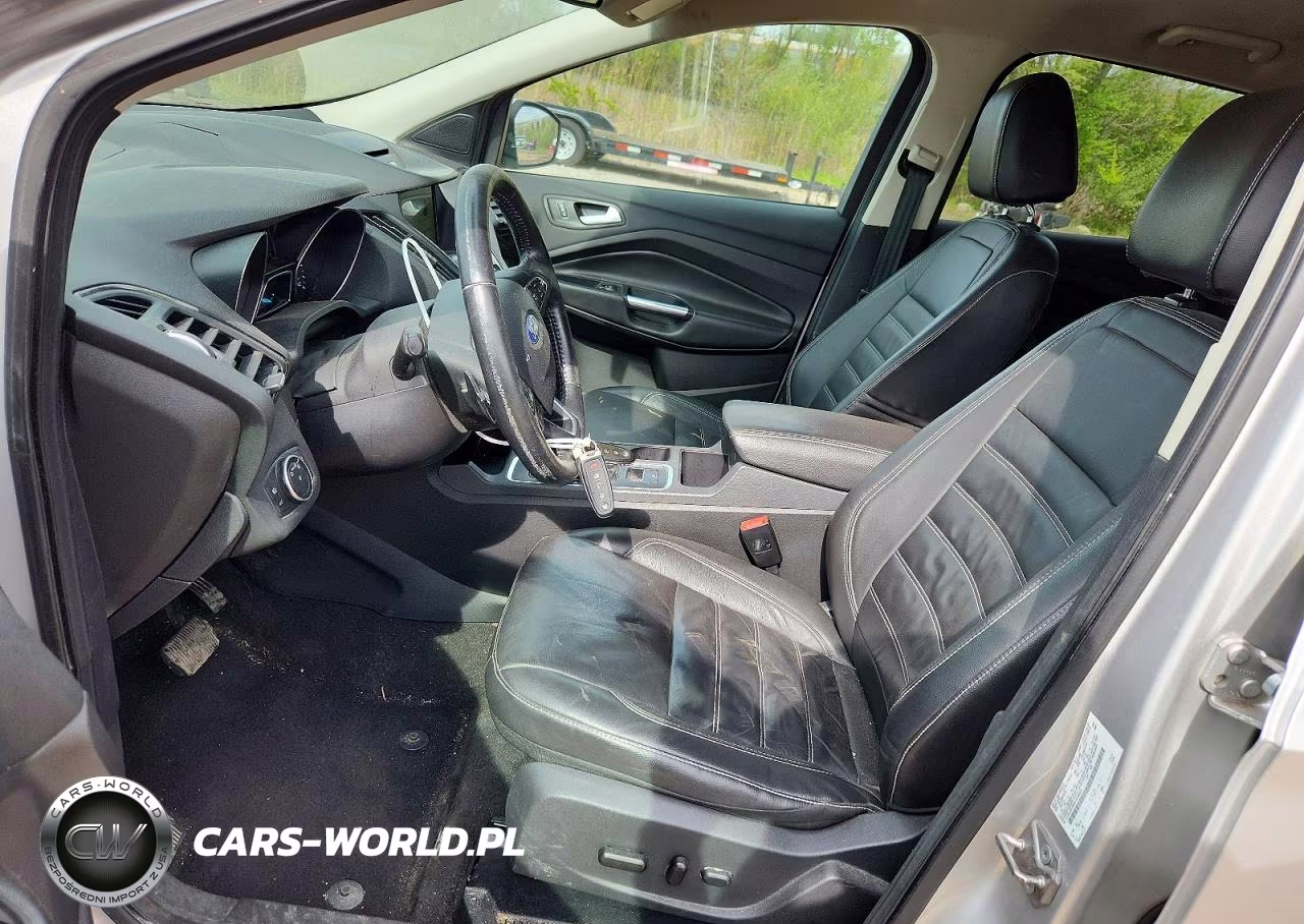 2017 Ford Escape Titanium VIN:1FMCU0J95HUE88408 - 7